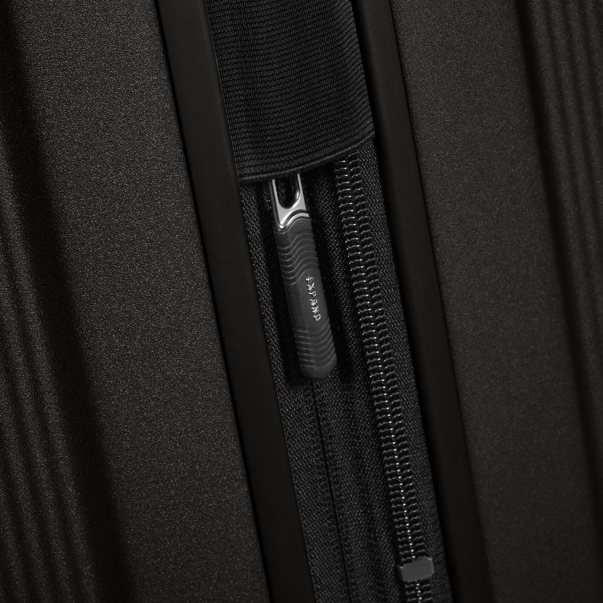 Samsonite Nuon Medium 14