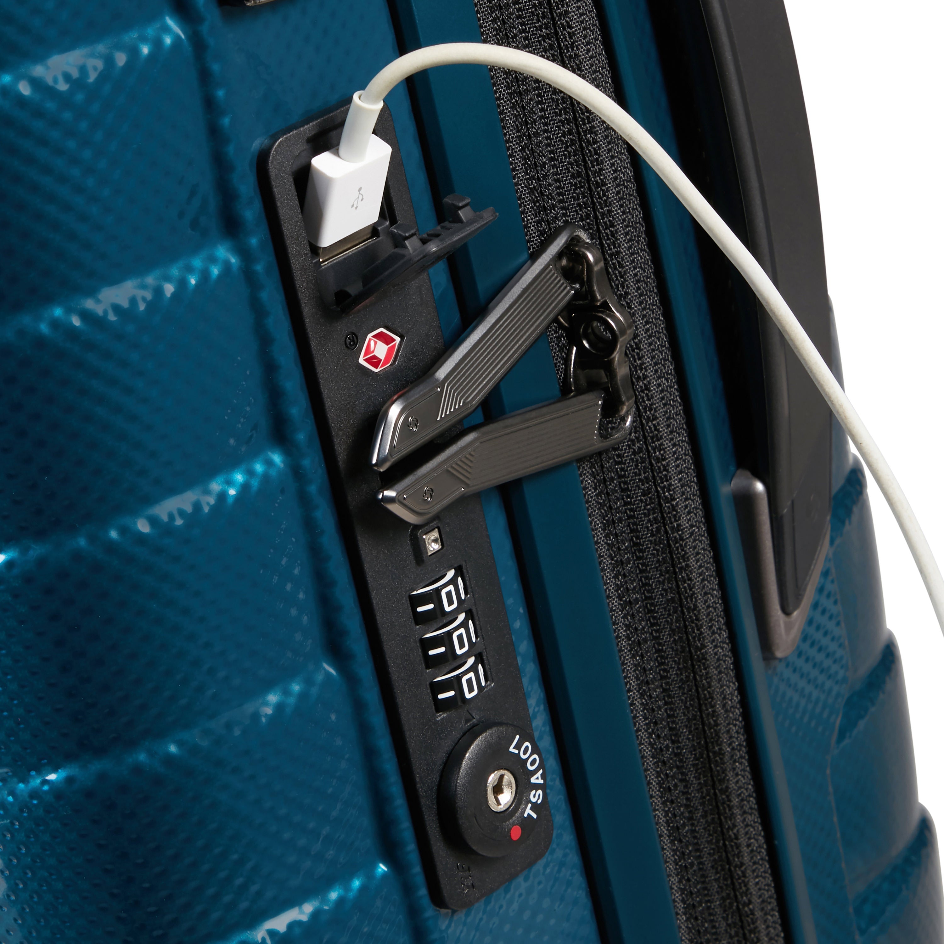 Samsonite Proxis Carry-on 26