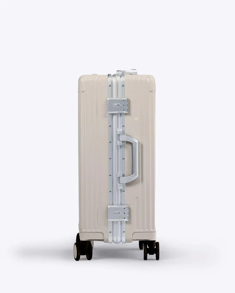 NOBL All-in-One Carry-on 19" 39