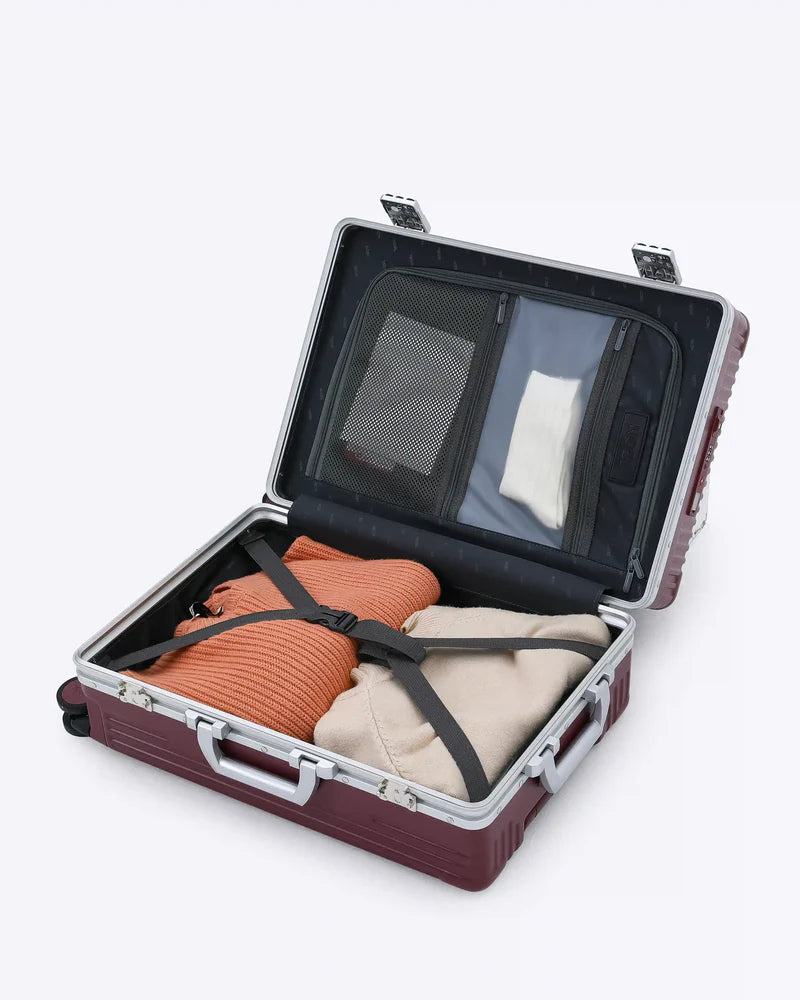 NOBL All-in-One Carry-on 141