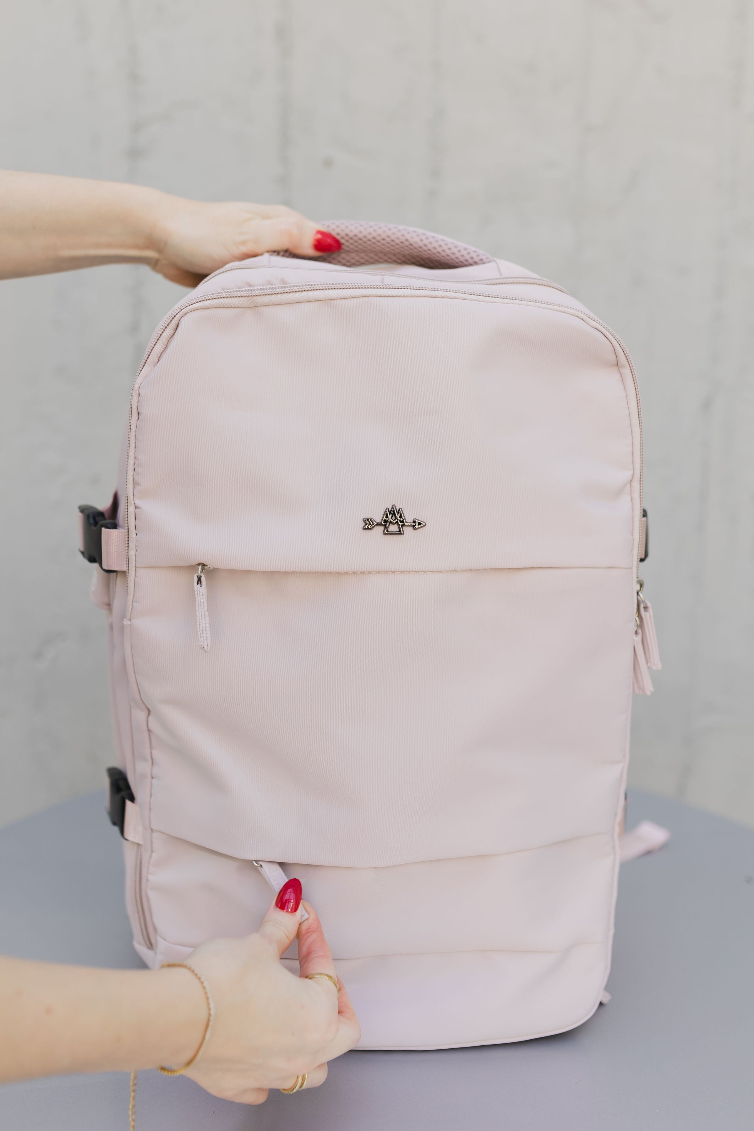 Bãre Travel Backpack 3