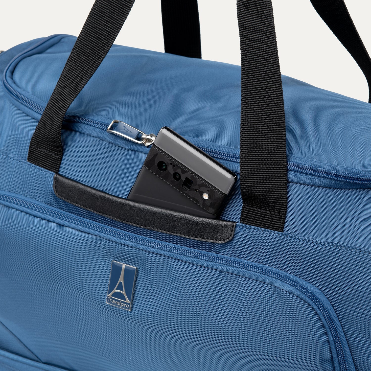 Travelpro Maxlite® 5 Drop-Bottom Weekender 6