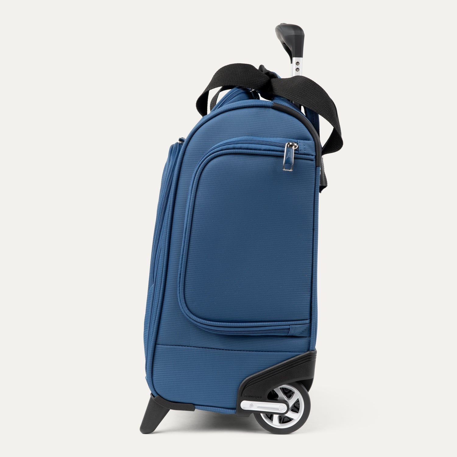 Travelpro Maxlite® 5 Rolling Underseat Bag 21