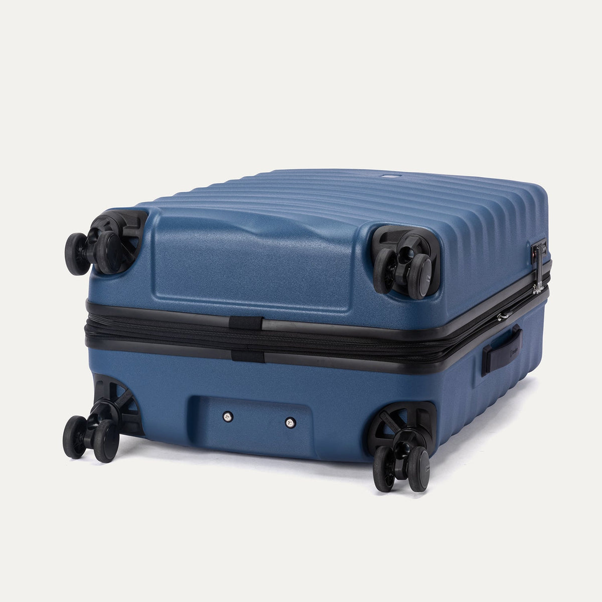 Travelpro Maxlite® Air V2 Medium Check-In Hardside Spinner 10