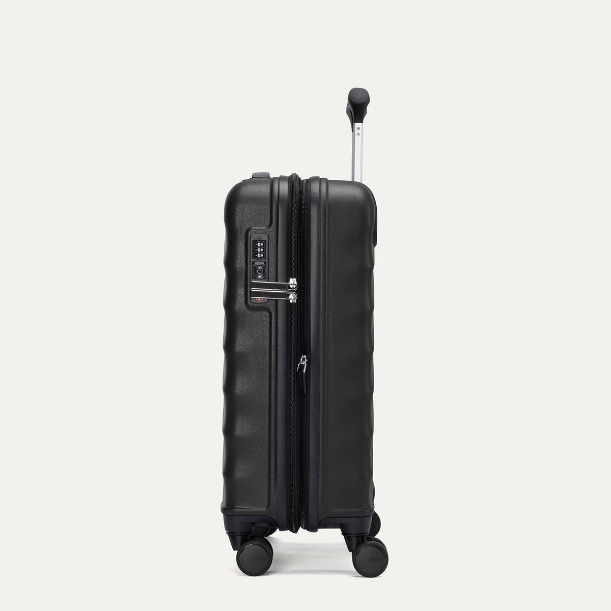 Travelpro Maxlite® Air V2 International Carry-On Hardside Spinner 13