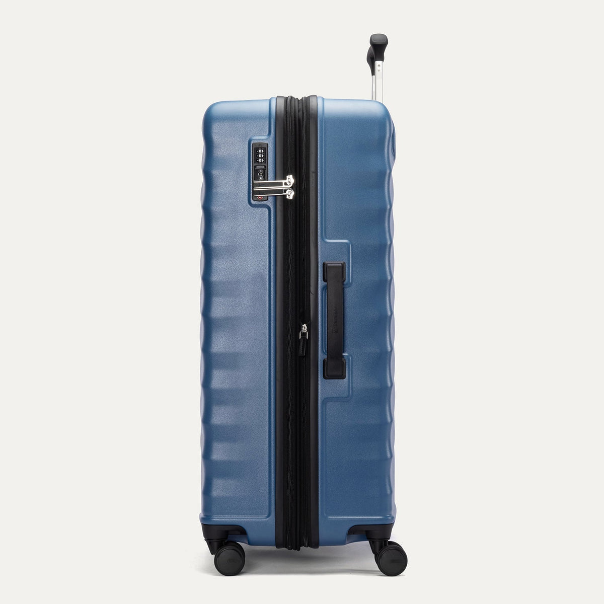 Travelpro Maxlite® Air V2 Large Check-In Hardside Spinner 33
