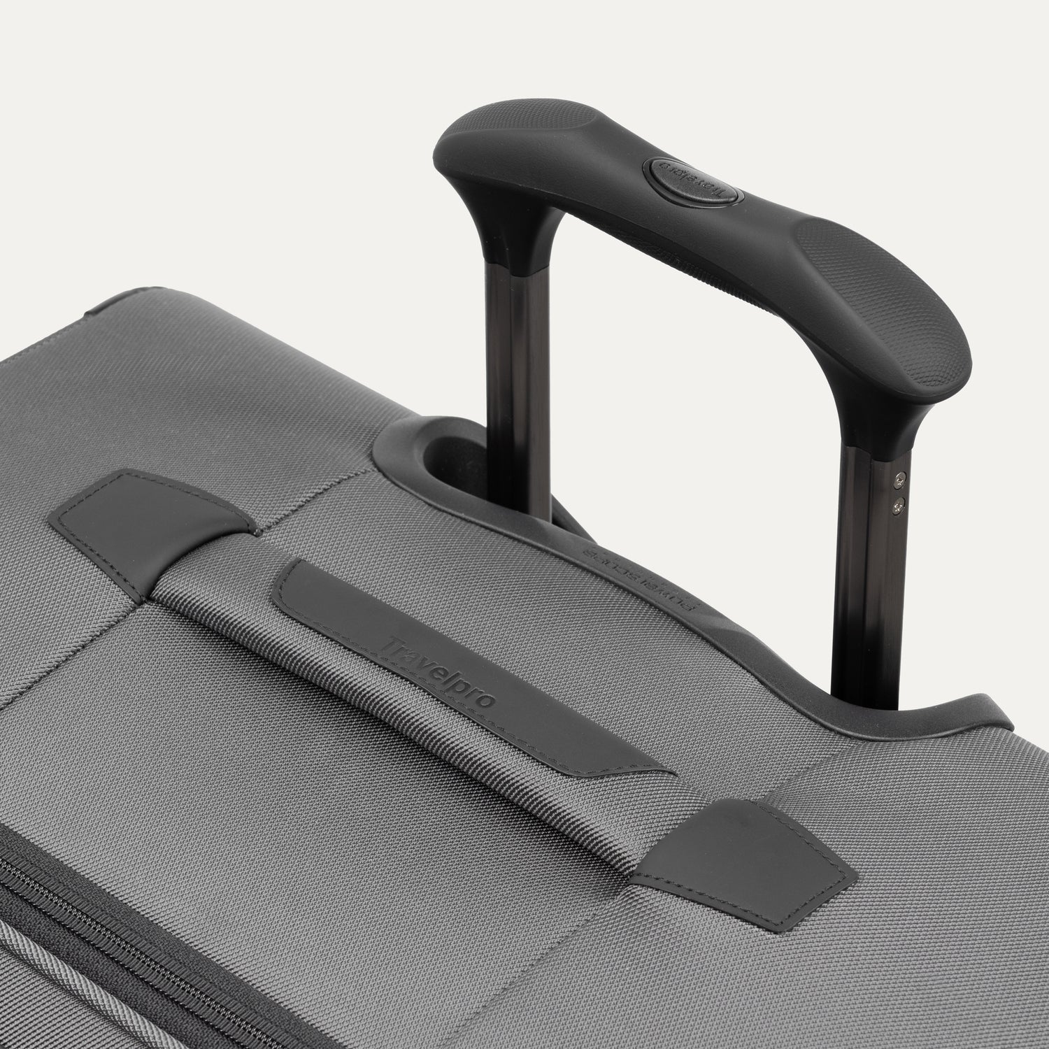 Travelpro Crew™ Classic Medium Check-in Expandable Spinner 18