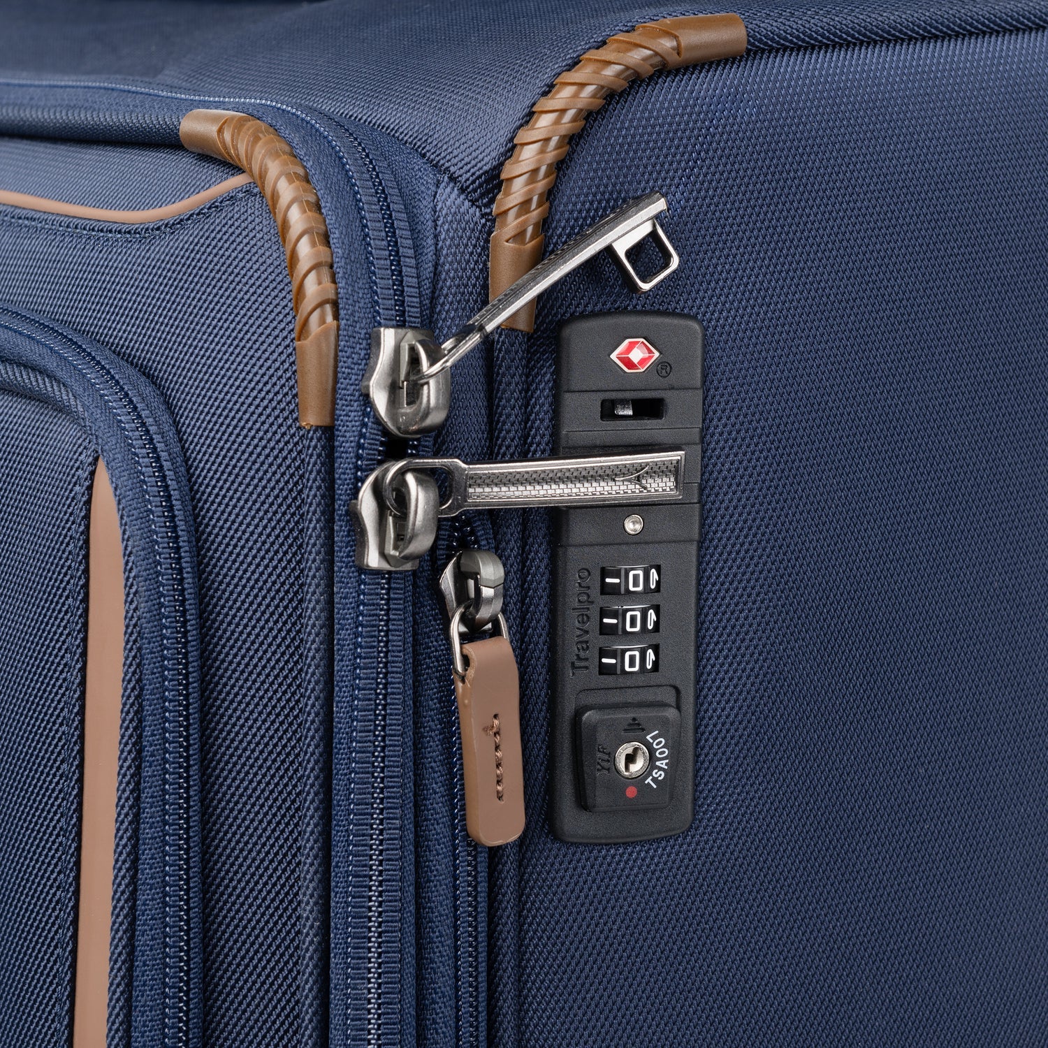 Travelpro Crew™ Classic Medium Check-in Expandable Spinner 25