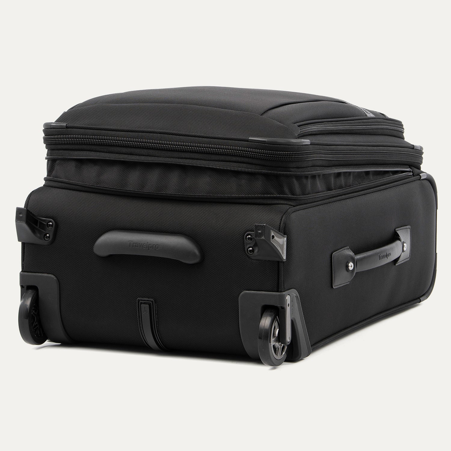 Travelpro Platinum® Elite 22” Expandable Carry-On Rollaboard 42