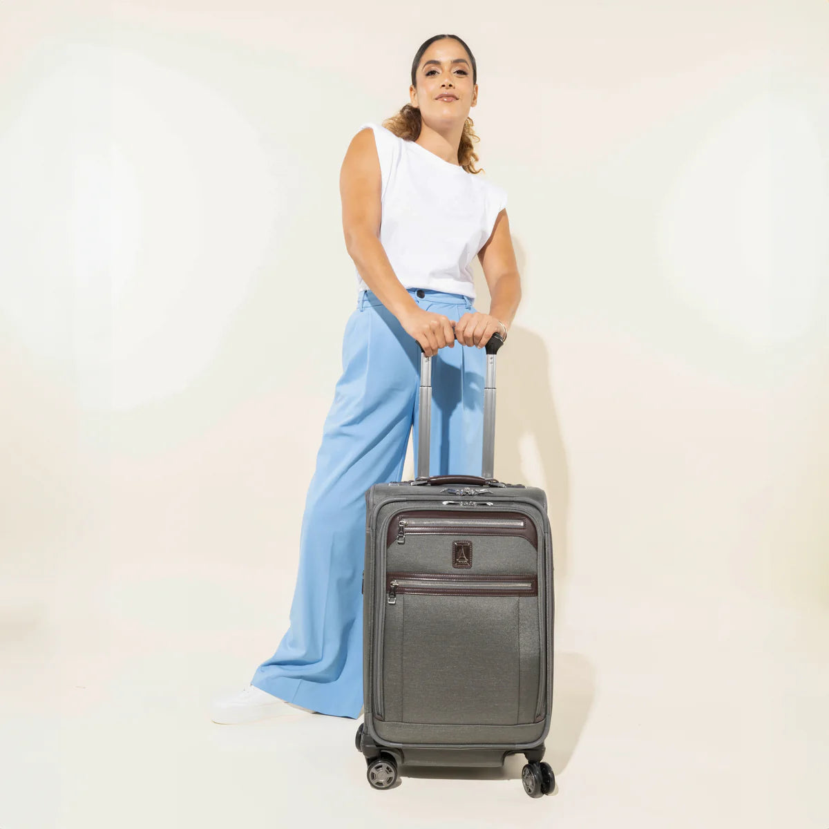 Travelpro Platinum® Elite 21” Expandable Carry-On Spinner 4