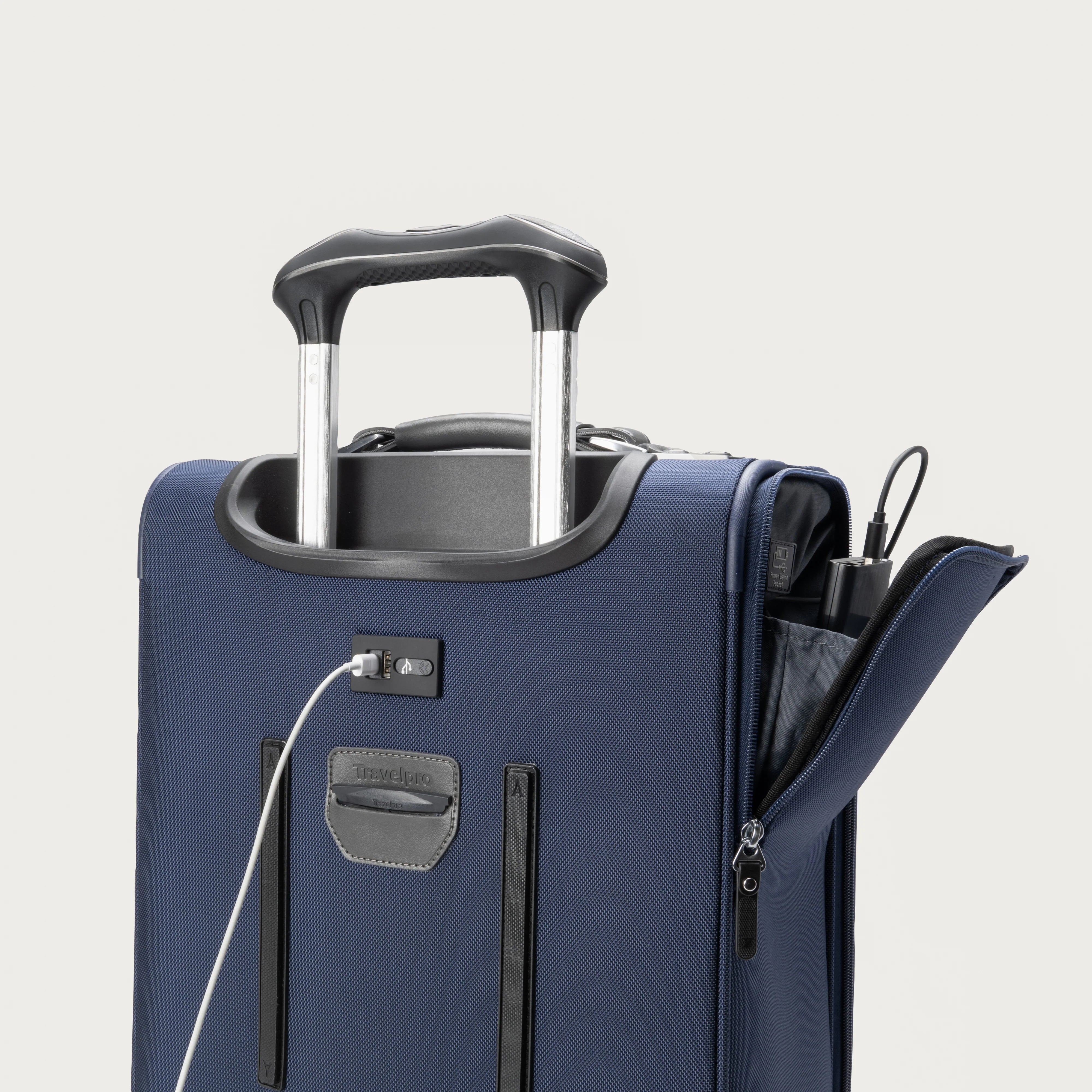Travelpro Platinum® Elite 21” Expandable Carry-On Spinner 27