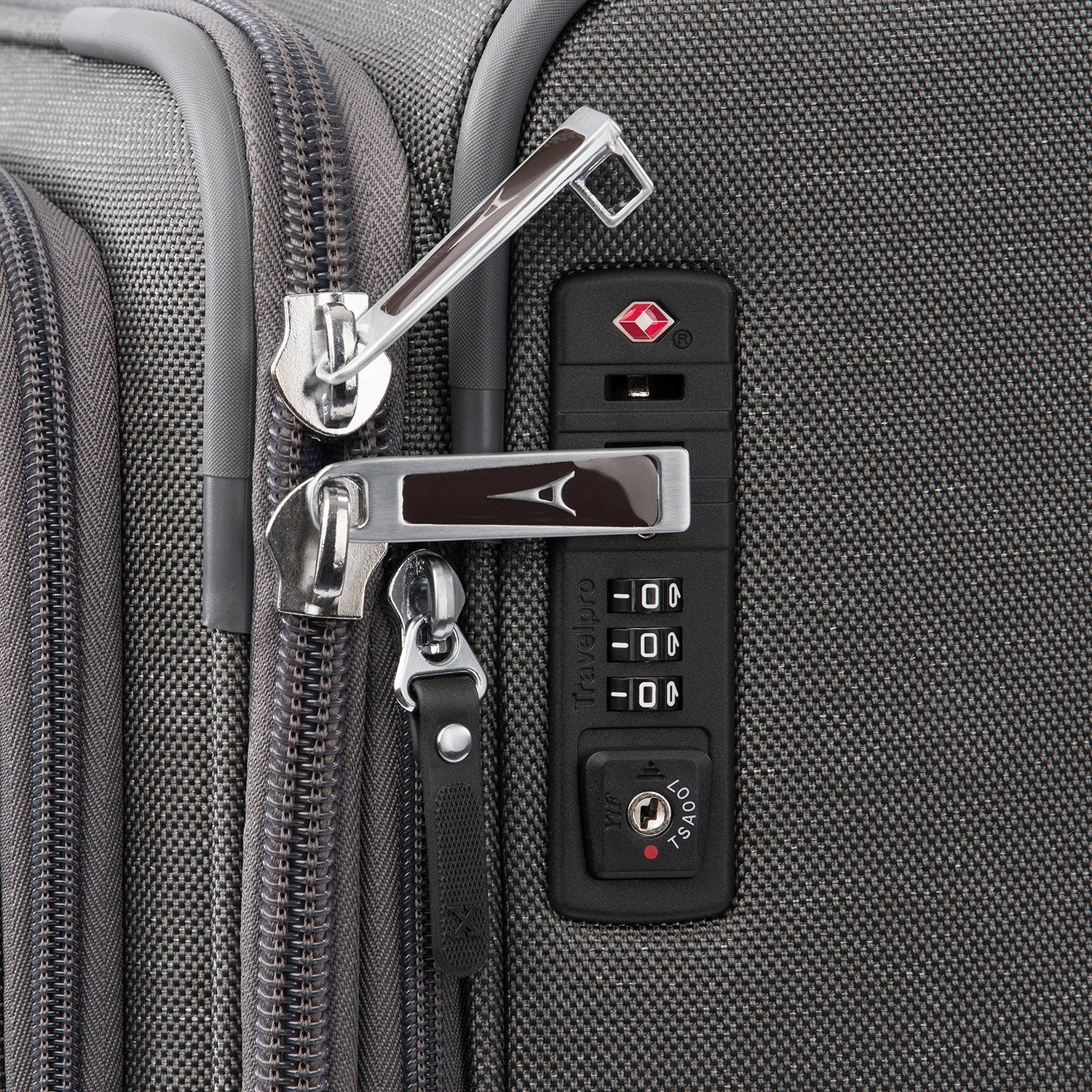 Travelpro Platinum® Elite 25” Expandable Spinner 15