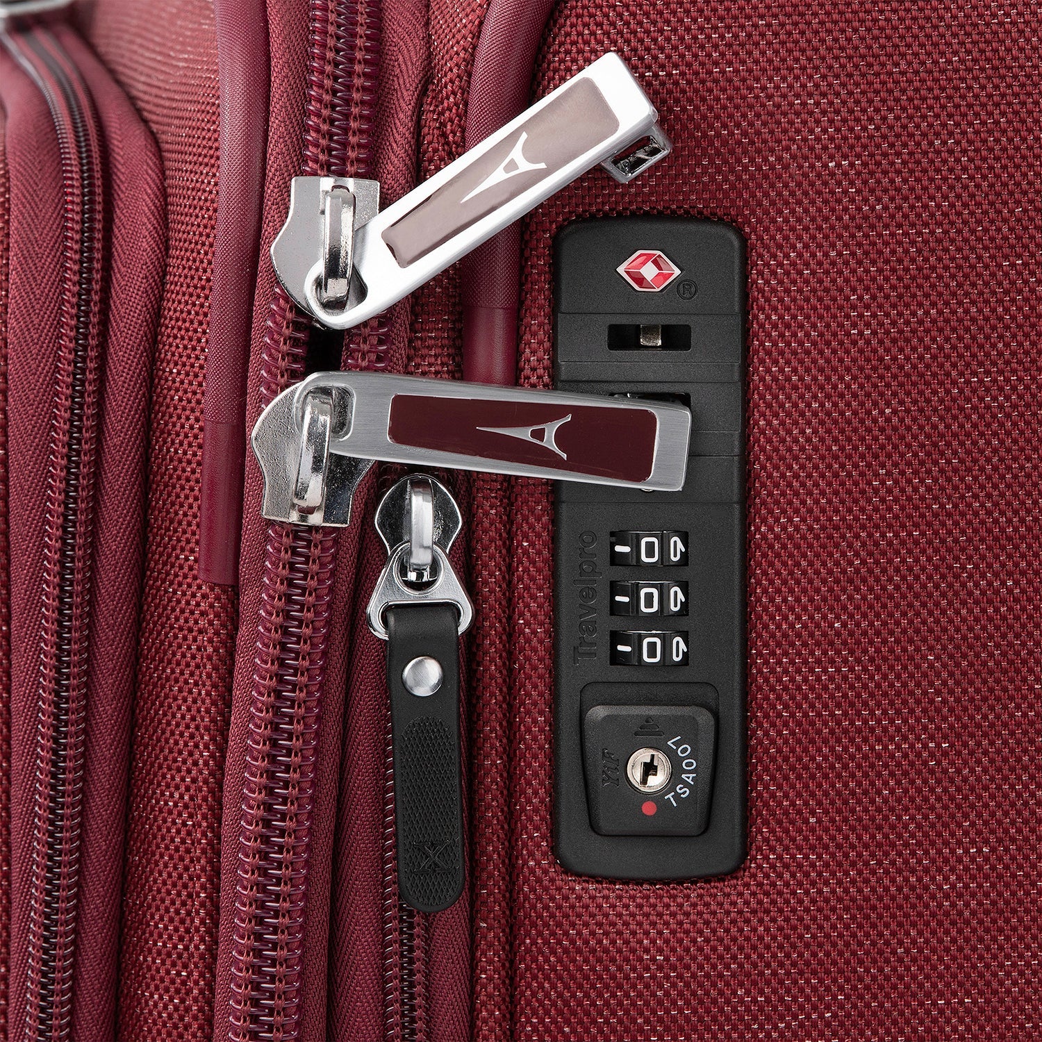 Travelpro Platinum® Elite 25” Expandable Spinner 30