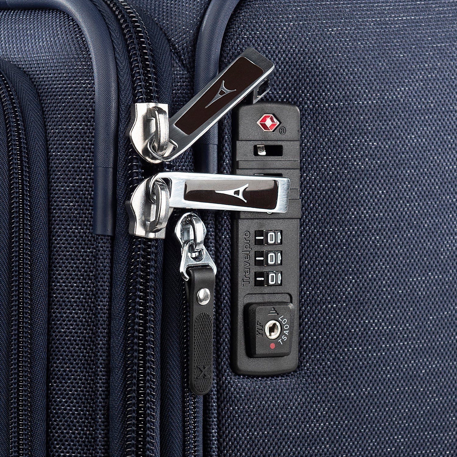 Travelpro Platinum® Elite 25” Expandable Spinner 35