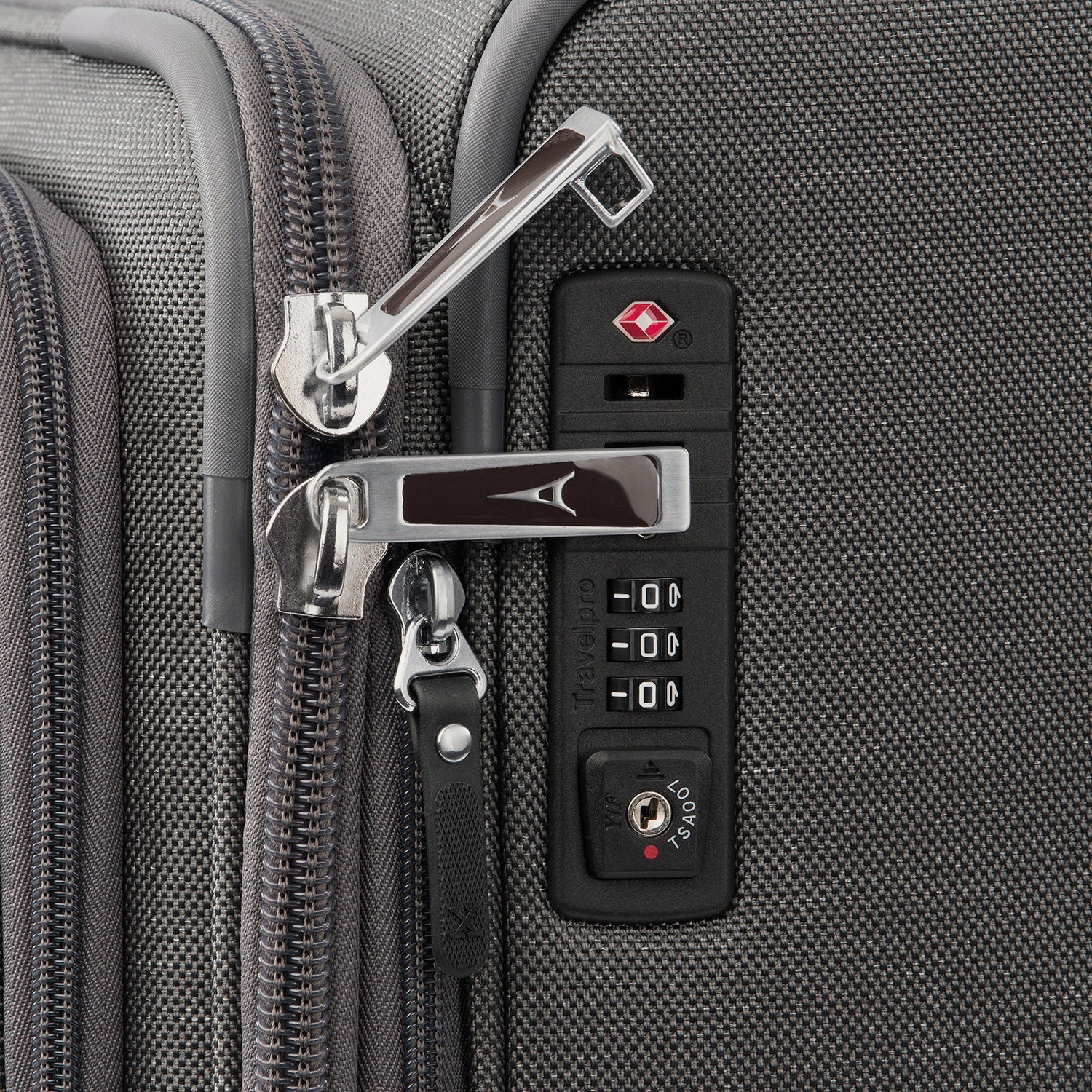 Travelpro Platinum® Elite 29” Expandable Spinner 14