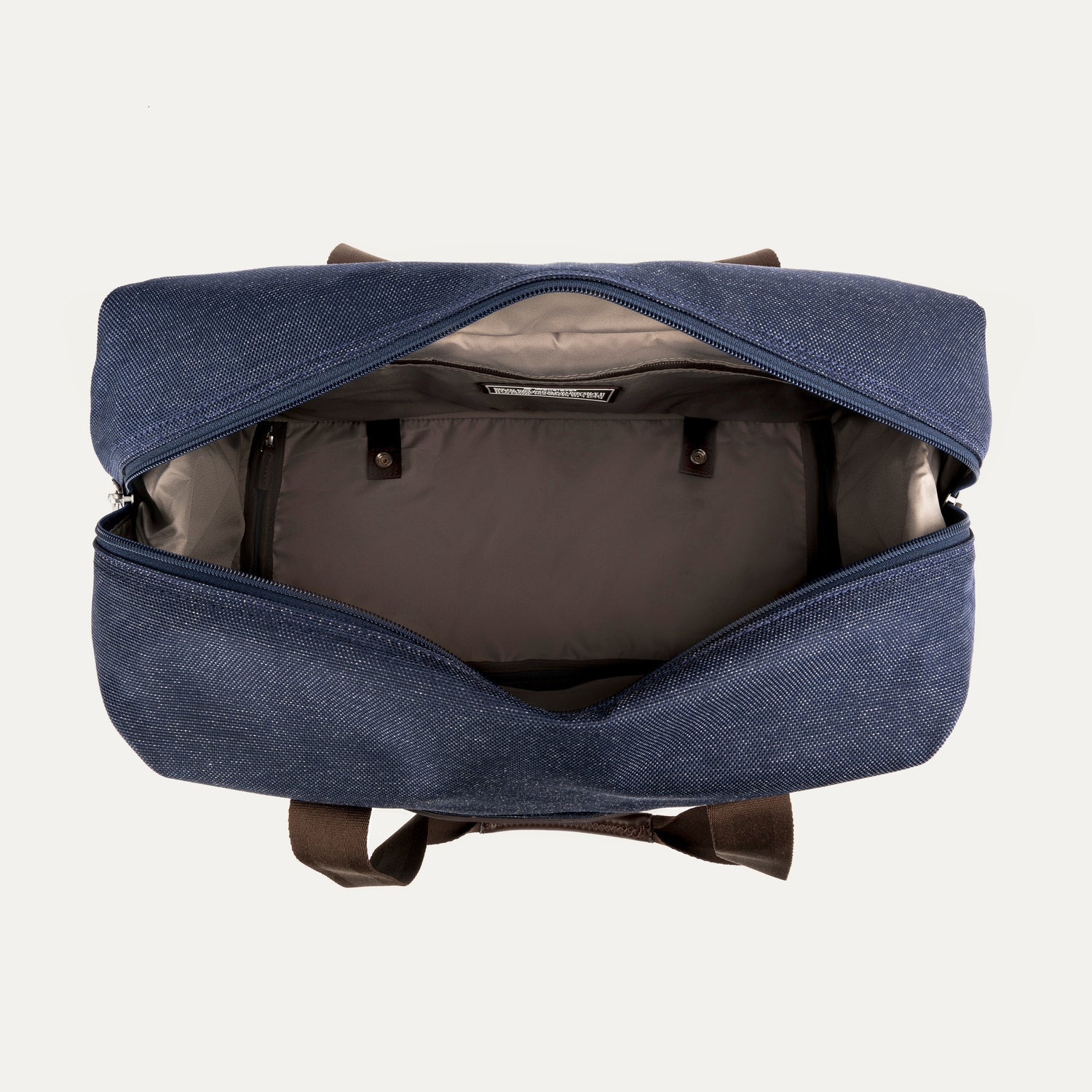 Travelpro Platinum® Elite Drop-Bottom Weekender 21
