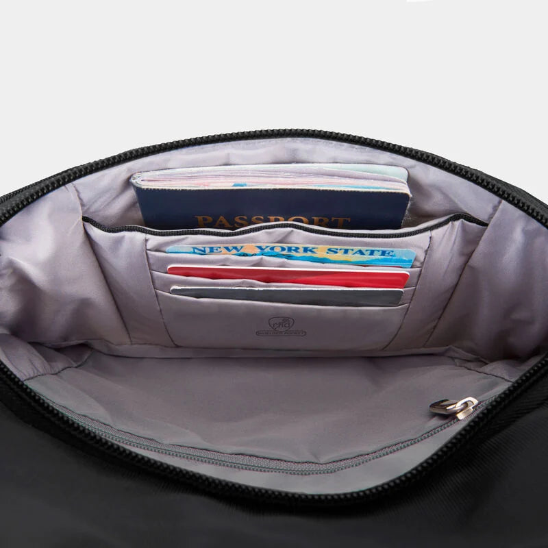 Travelon Anti-Theft Classic Essential Messenger 13