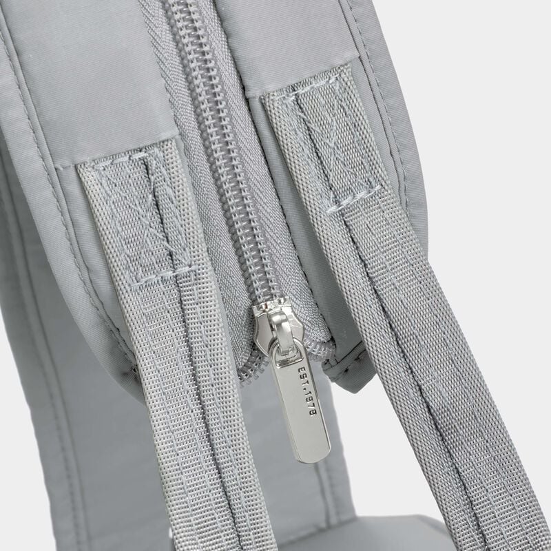 Travelon Roam Anti-Theft Convertible Backpack/sling 35