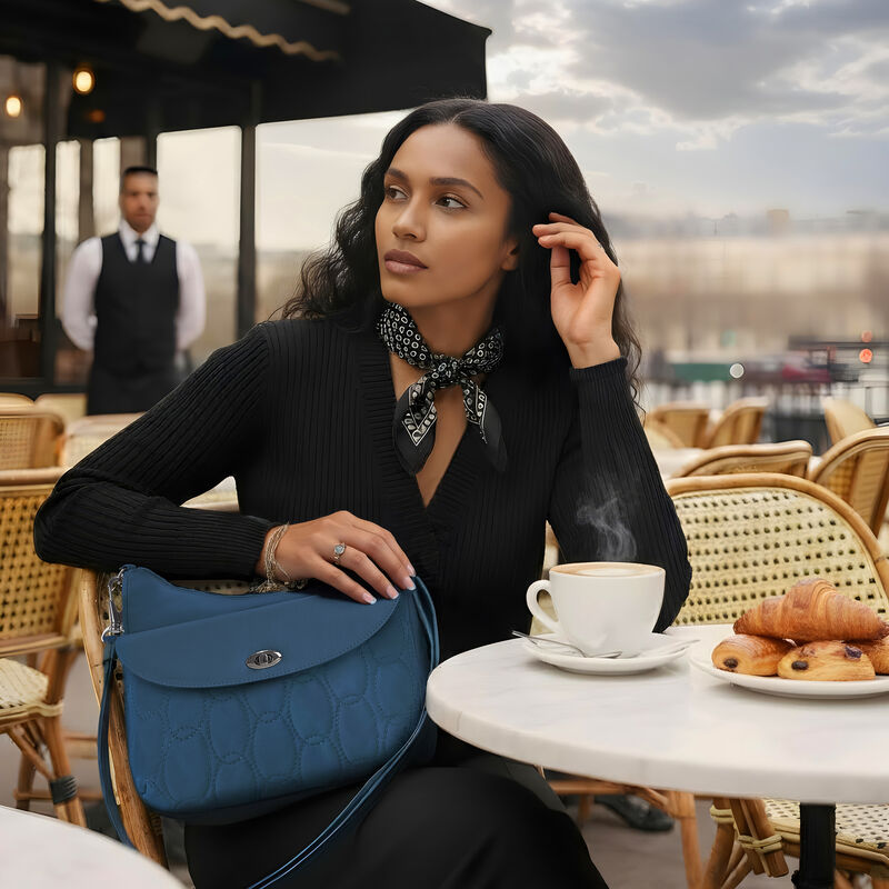Travelon Runways Anti-Theft Medium Crossbody 24
