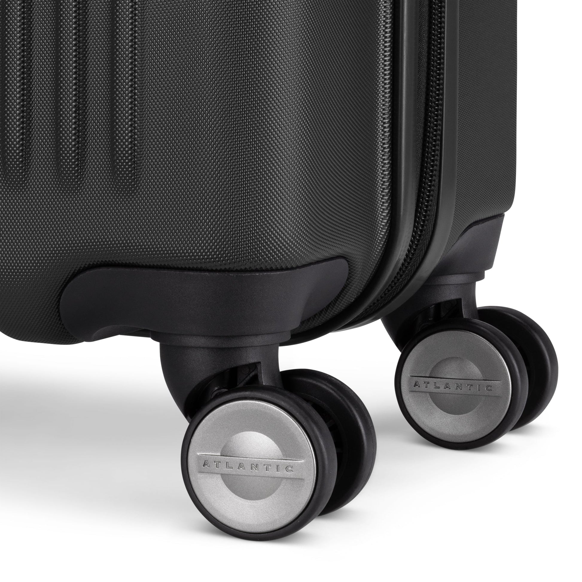Atlantic Propeller Carry-on 12