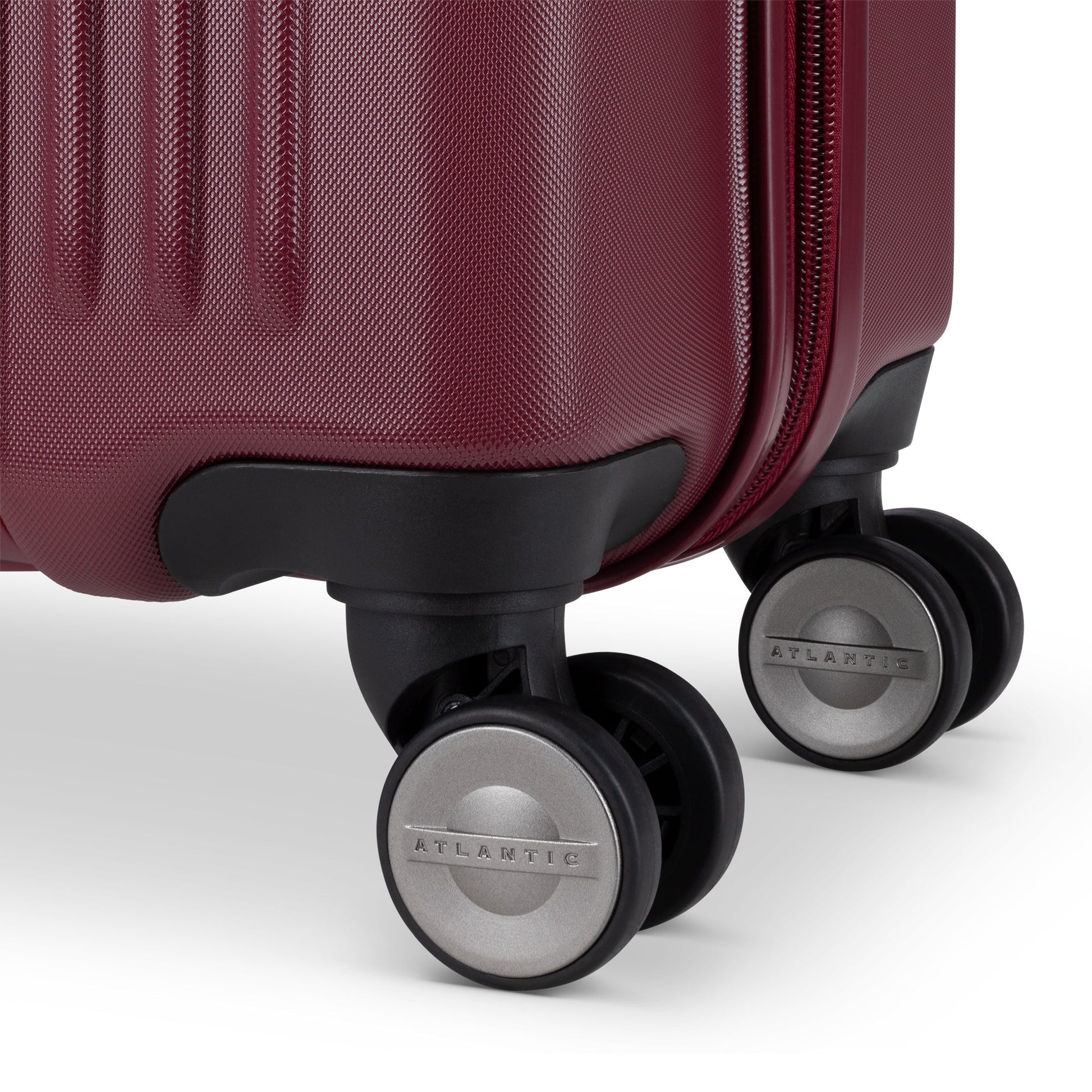 Atlantic Propeller Carry-on 36