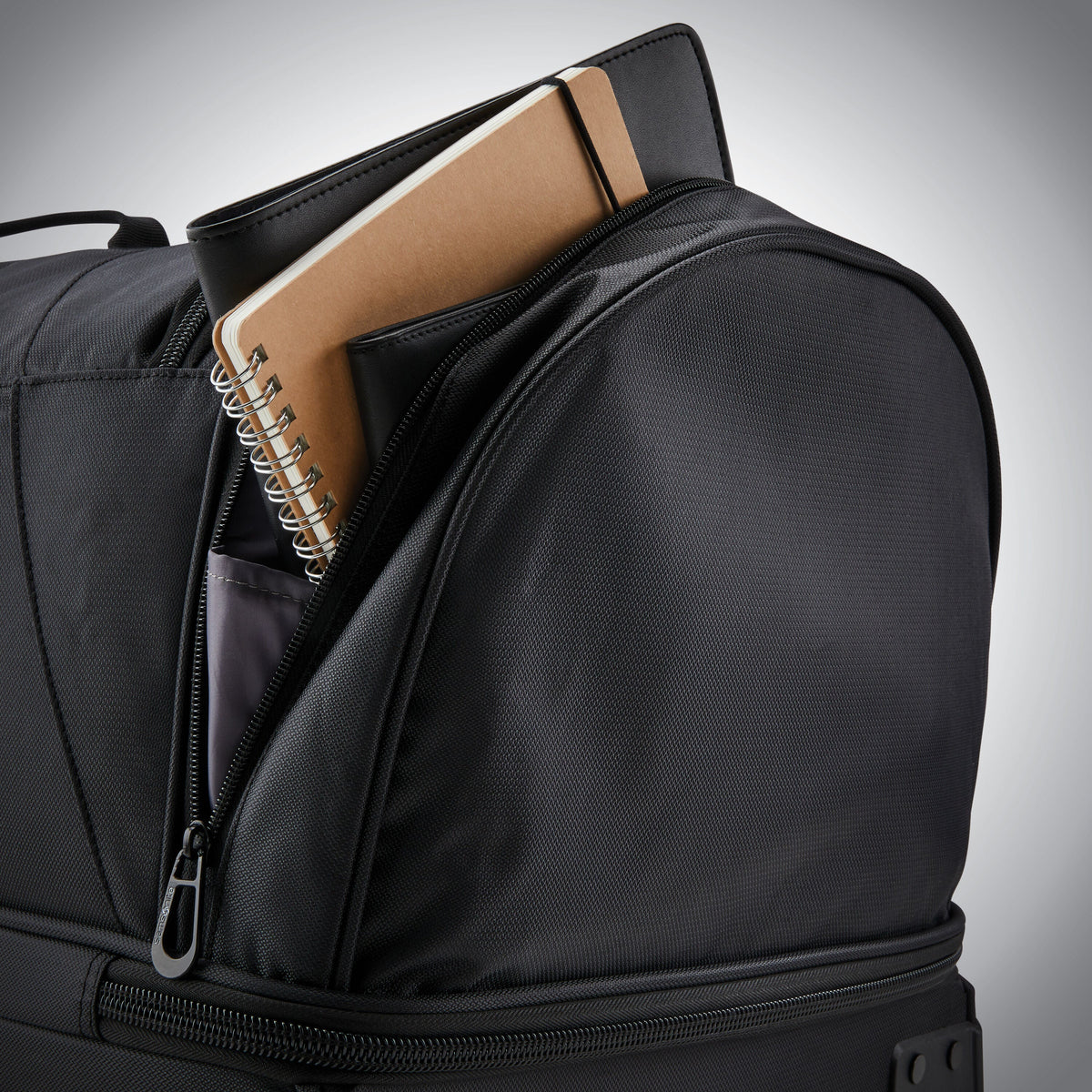 Samsonite Andante 2 Wheeled Duffle 28" 8