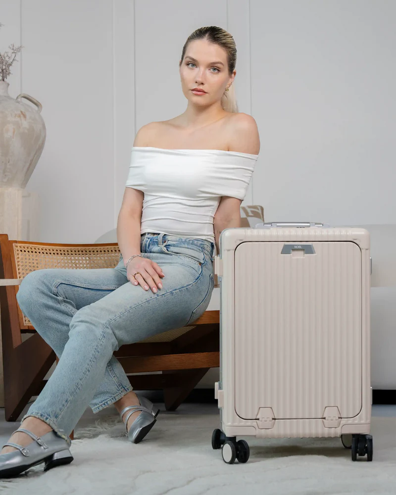 NOBL All-in-One Carry-on 19" 35