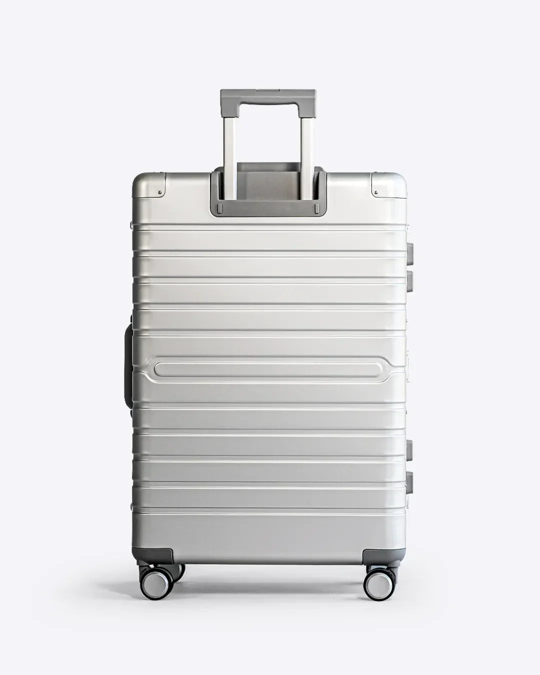NOBL Check-in : Aluminum 28" 6