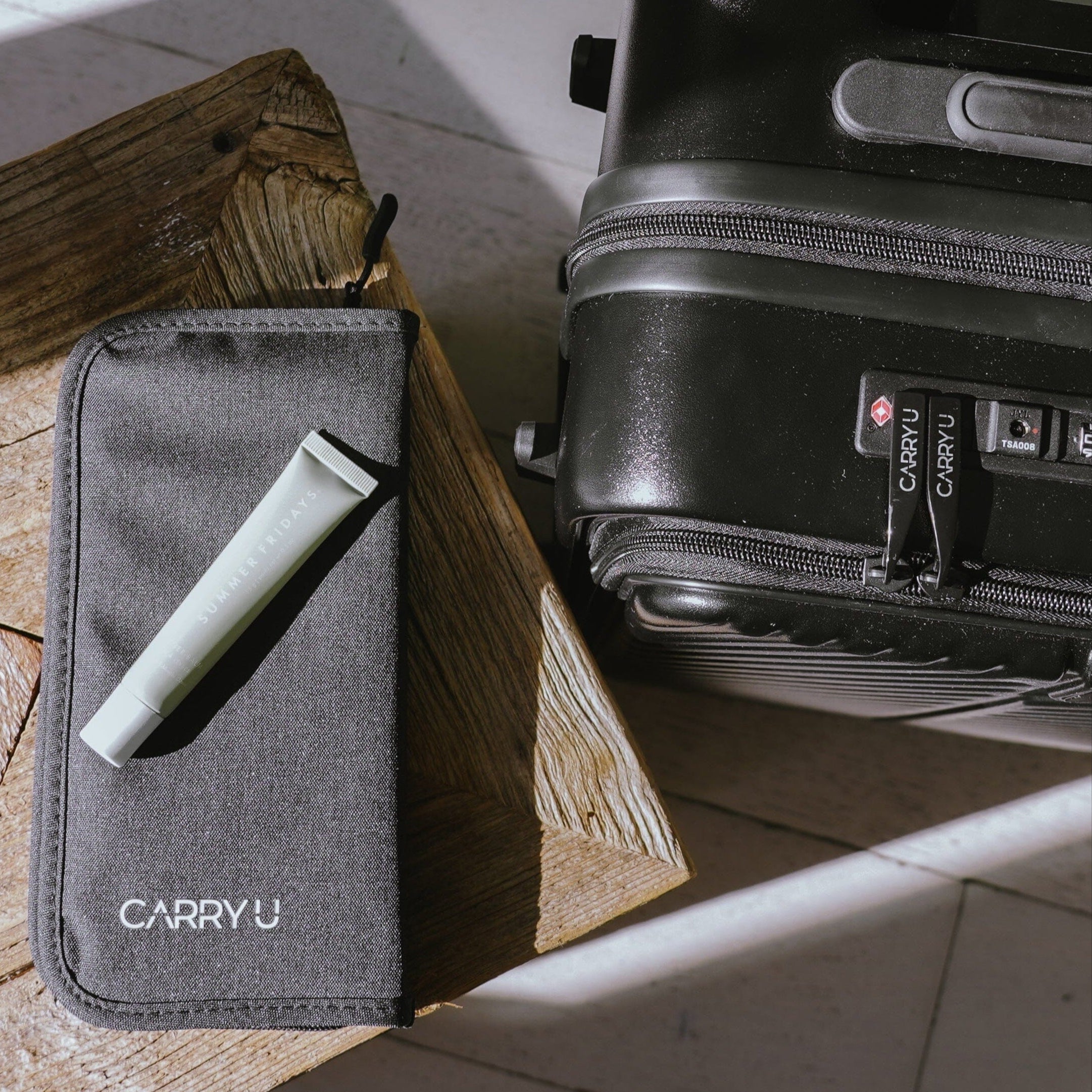 Carry U - Passport Holder 3