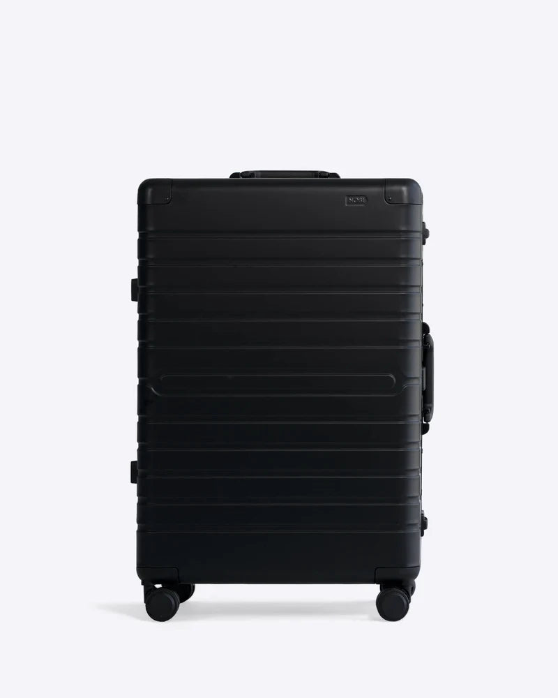 NOBL Check-in : Aluminum 28"