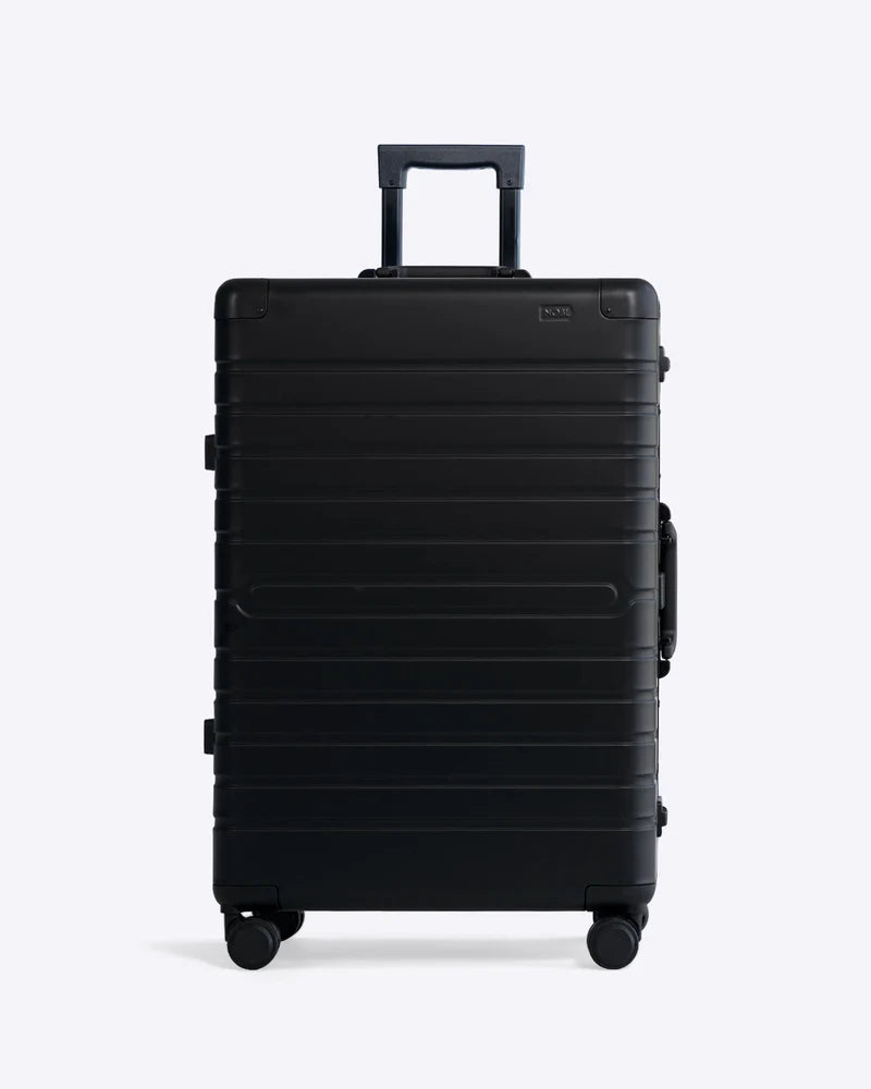 NOBL Check-in : Aluminum 28" 12