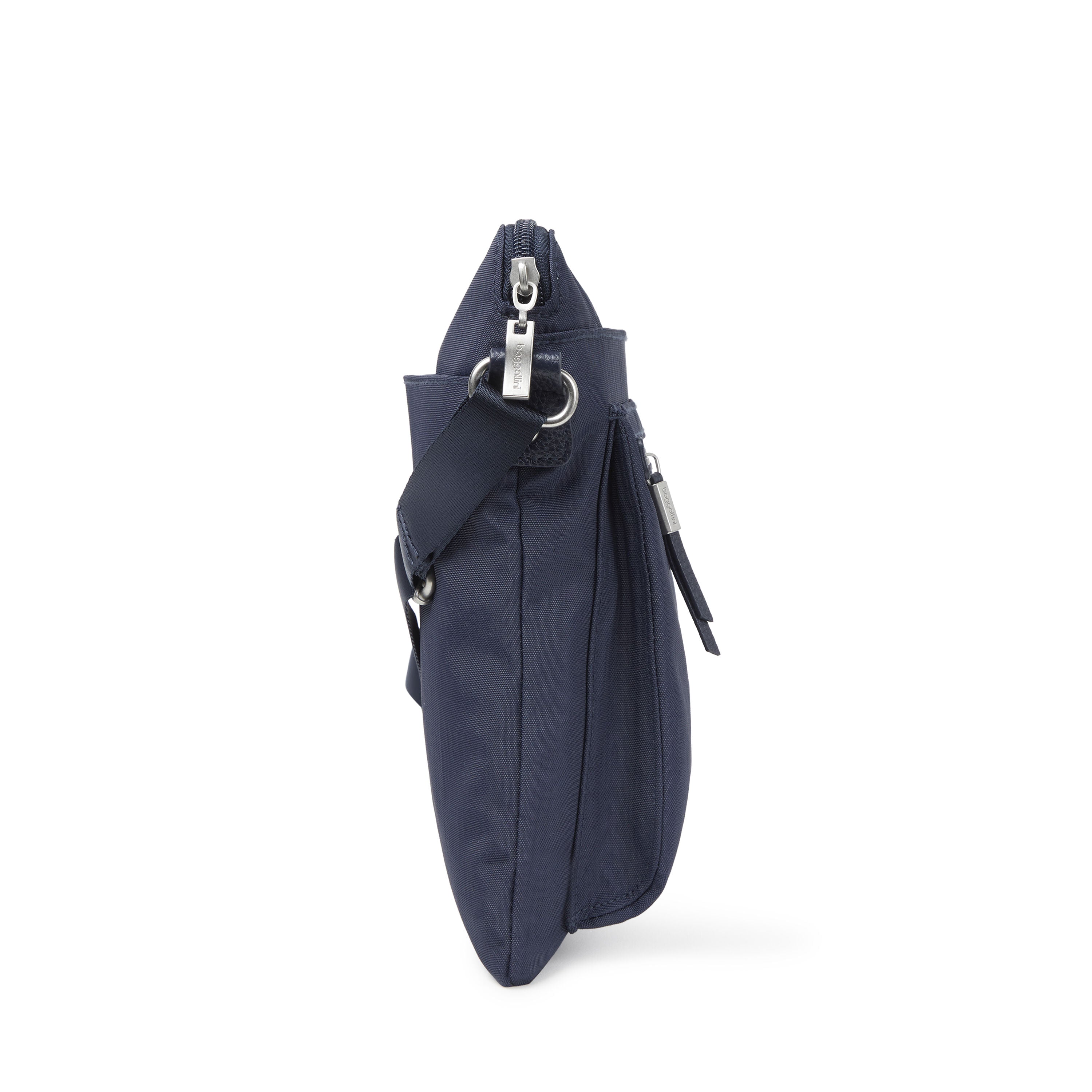 True Classic Go Bagg with RFID Wristlet 7