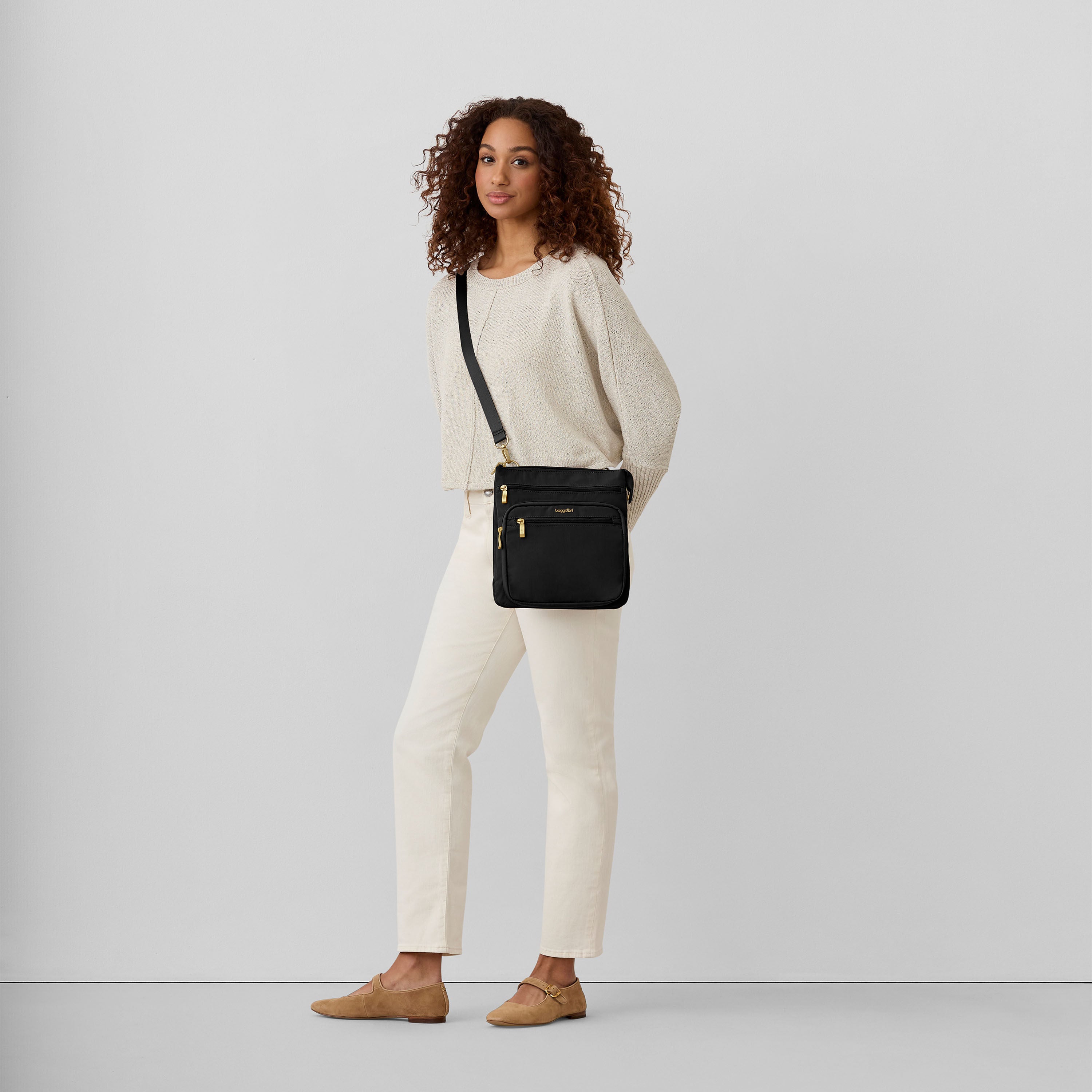 Modern Everywhere Out and About Crossbody 28