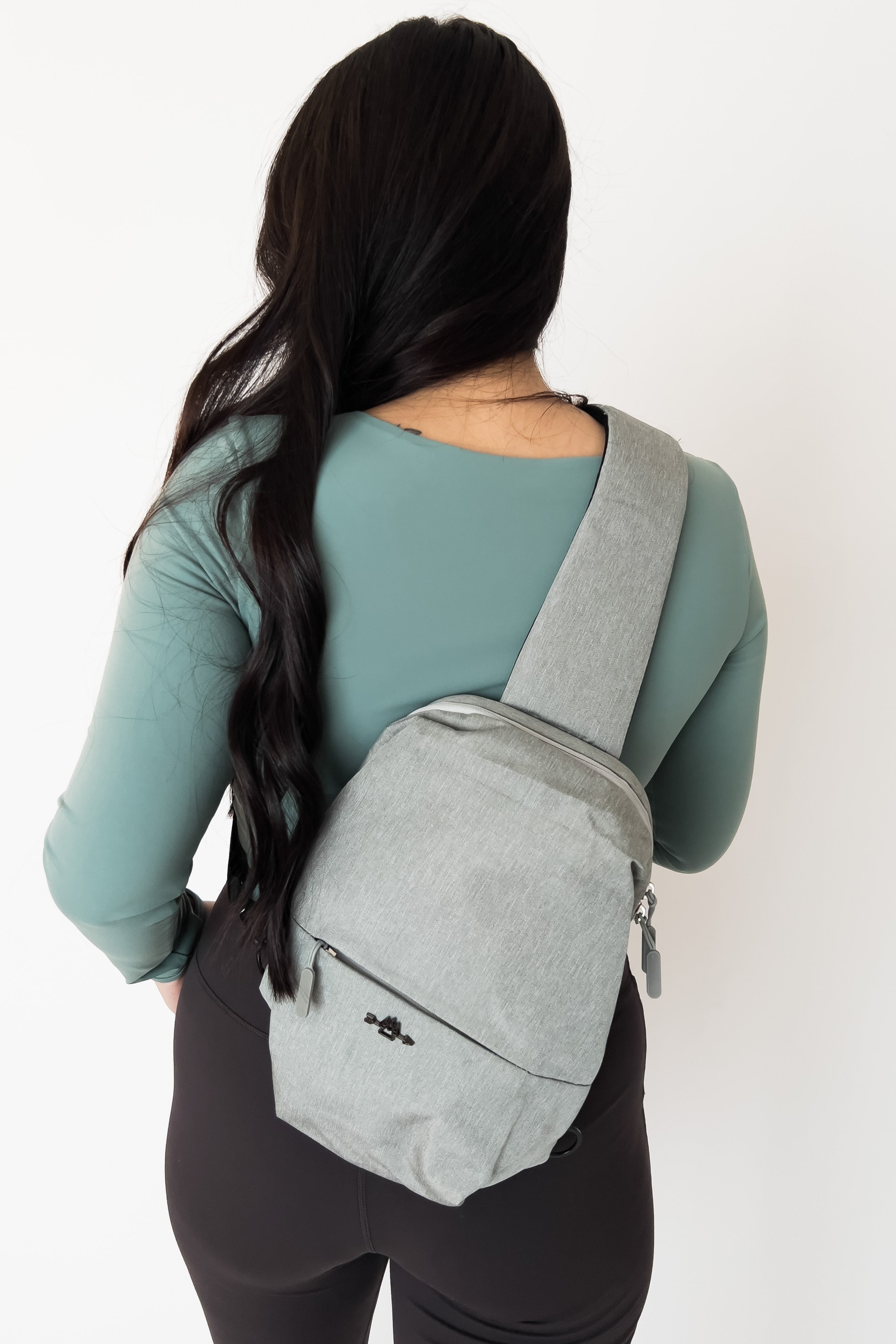 Bãre Out & About Sling Bag 3