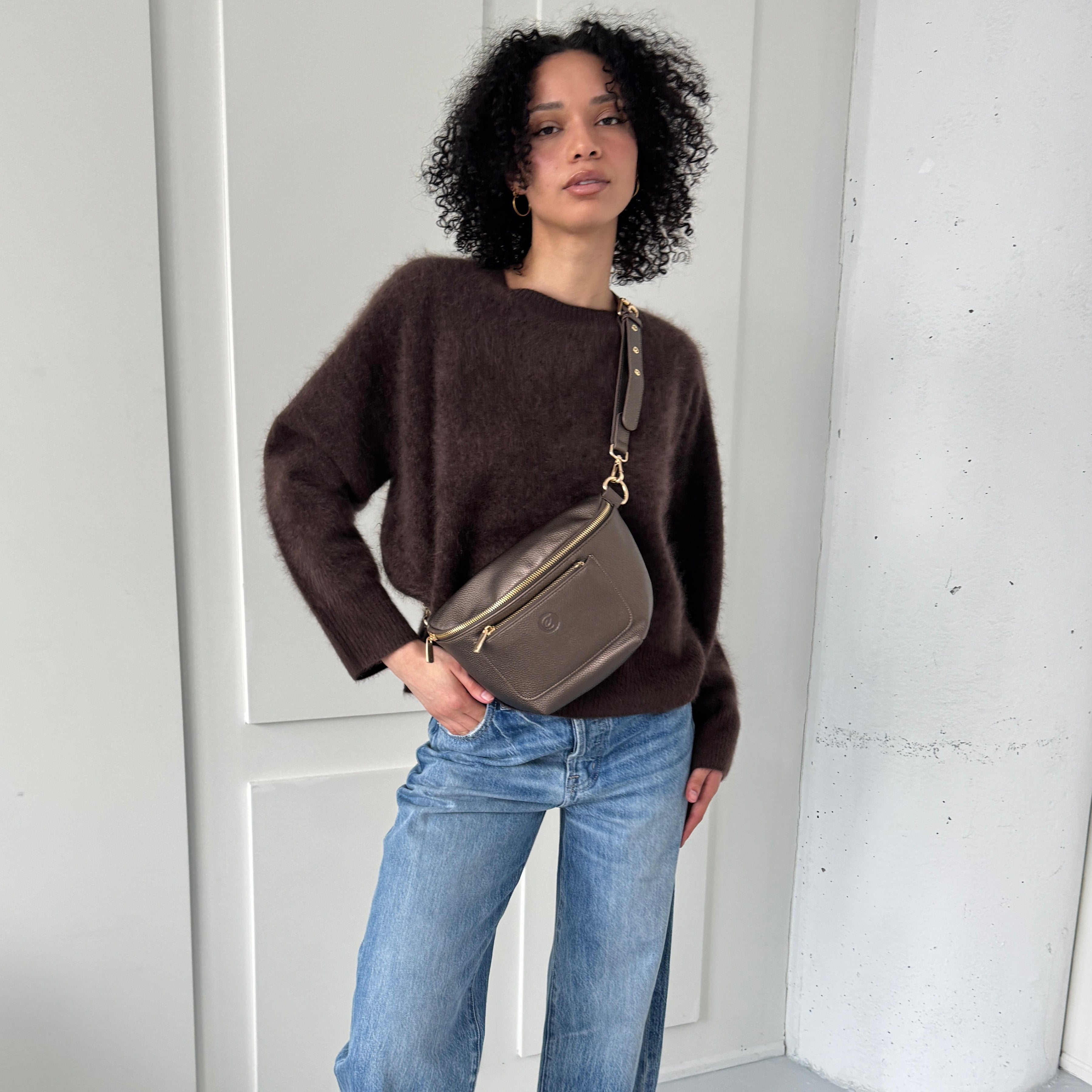 Ellis Fanny Pack W25 5