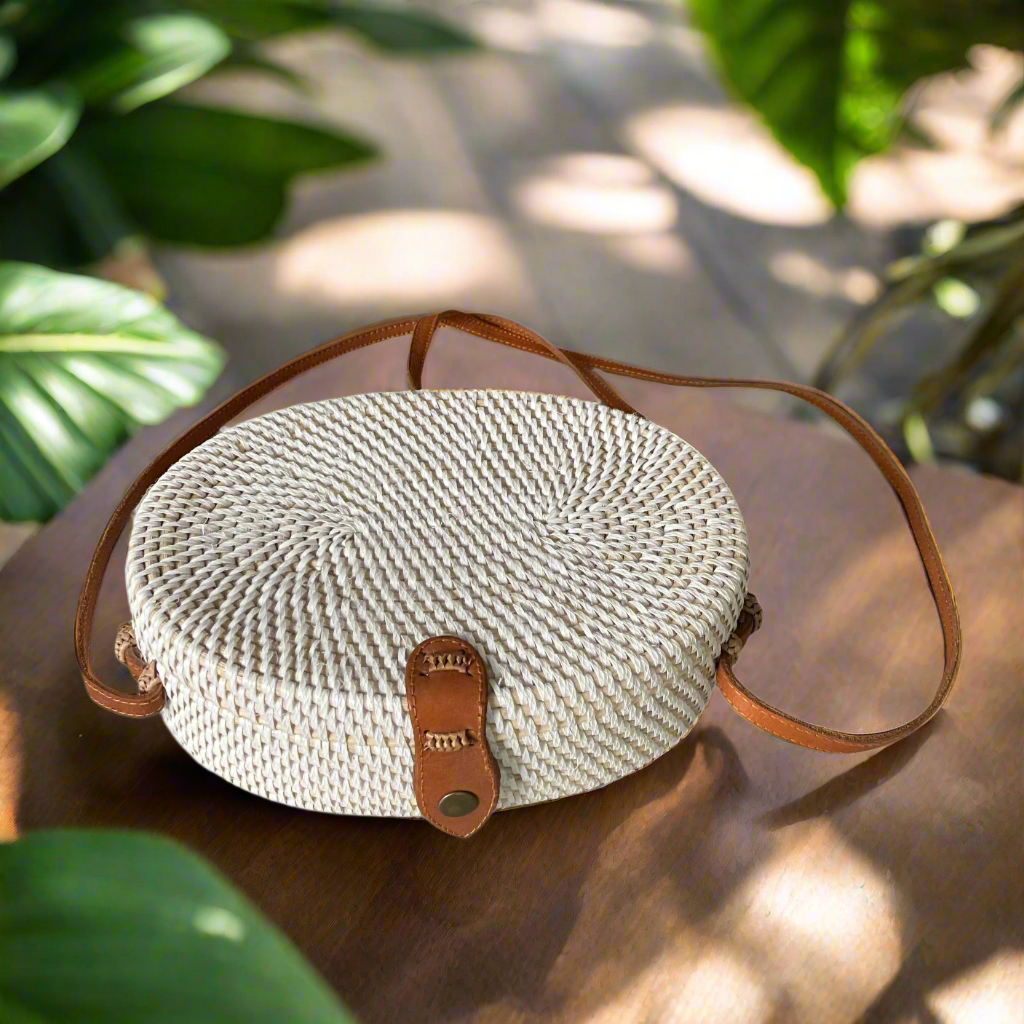 Oval Rattan Purse - White 4