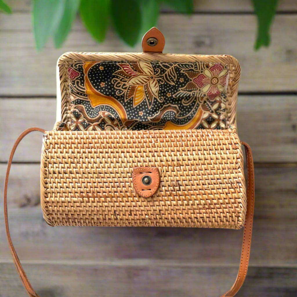 Barrel Rattan Purse - Black 3
