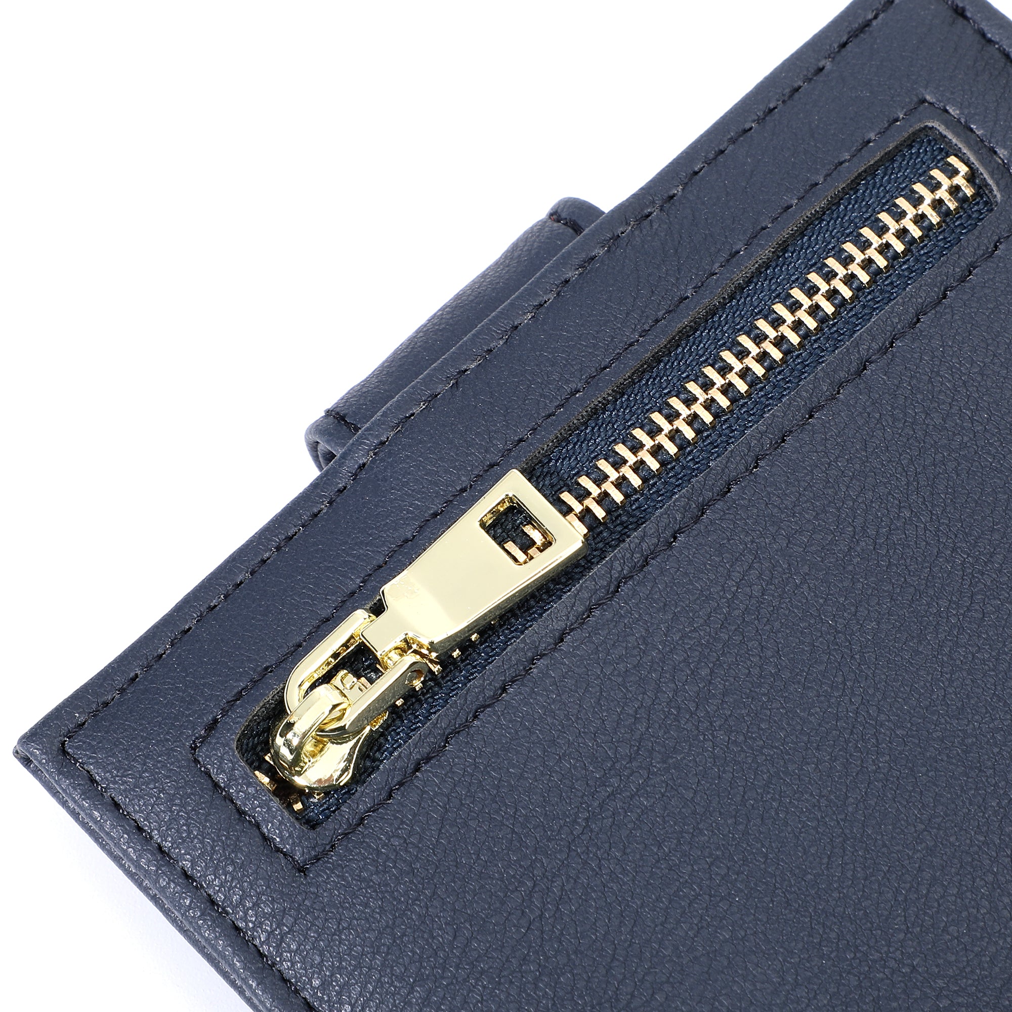 Iconic / Snap Cardholder 31