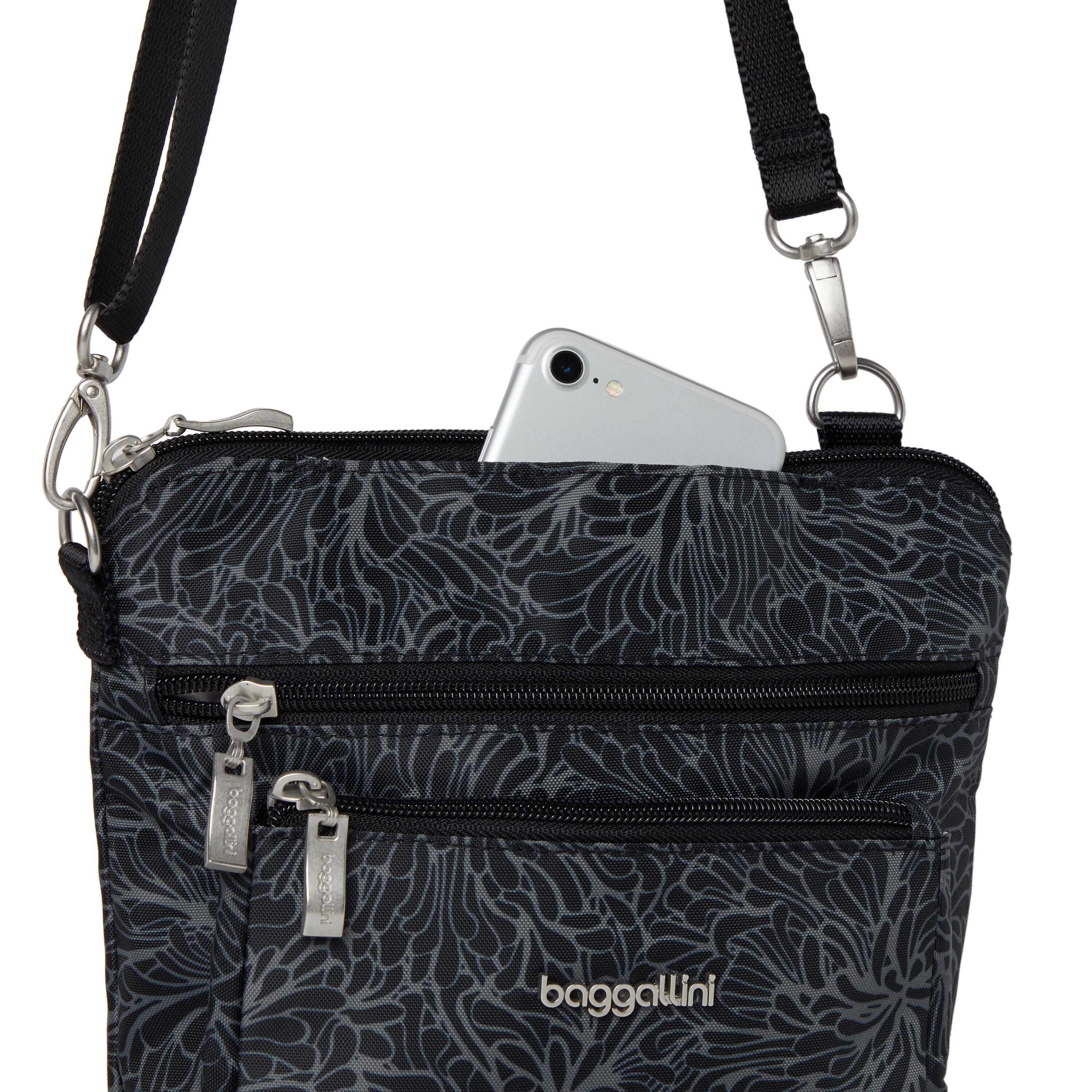 Baggallini Modern Everywhere Pocket Crossbody 22