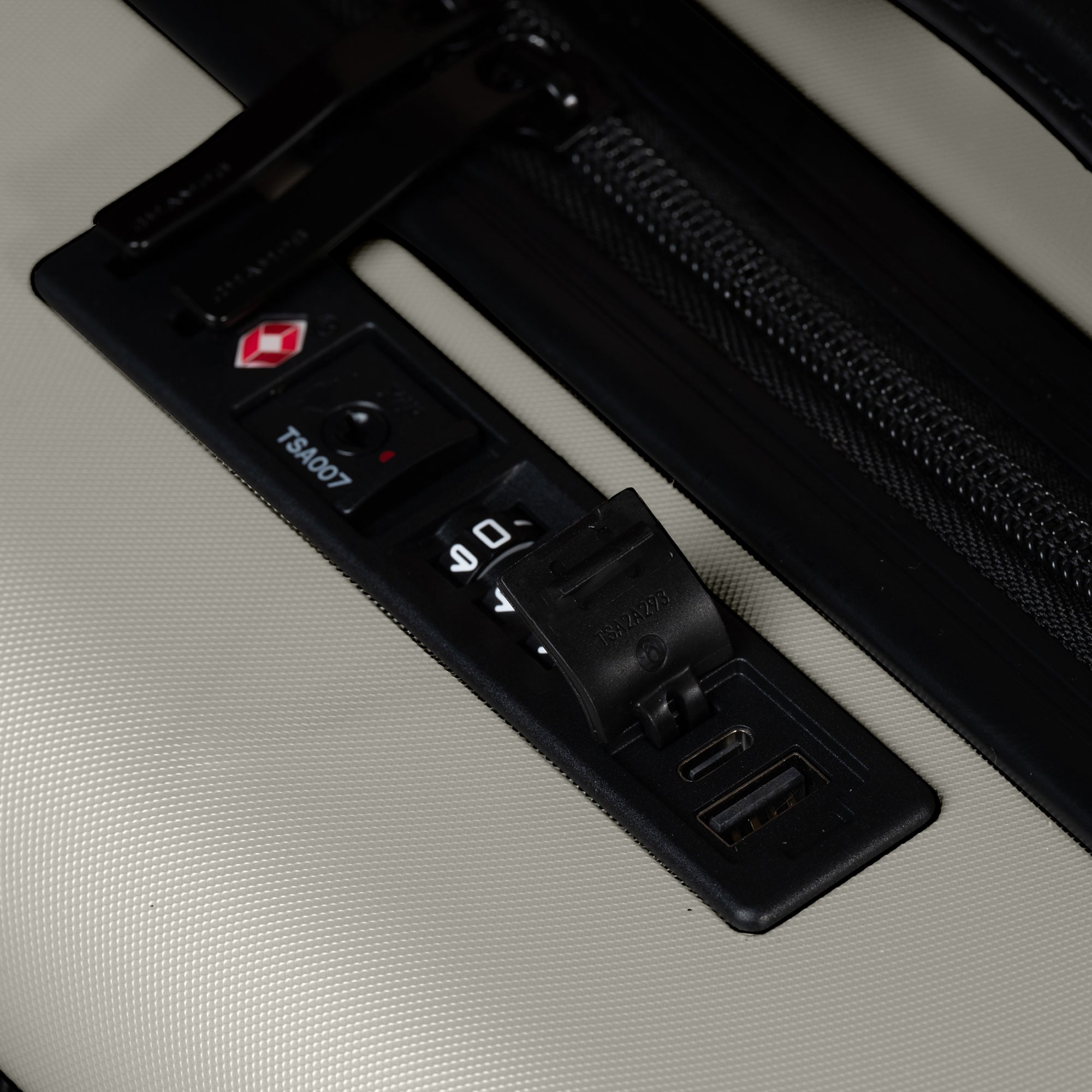 Champs Onyx II Carry-on 15