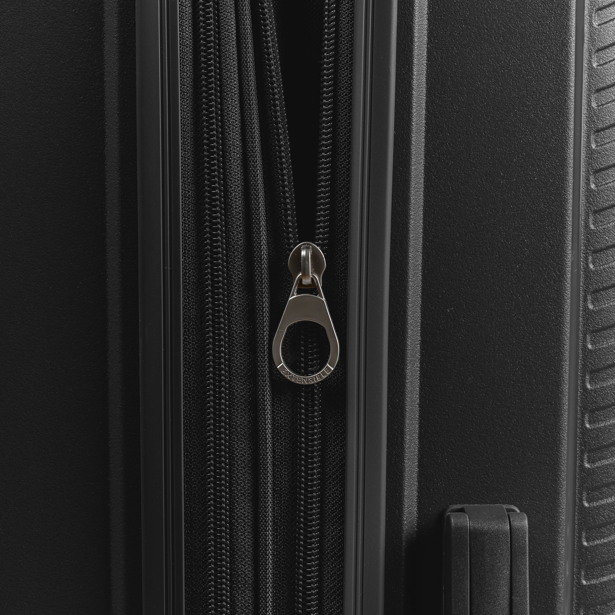 Aura / 3-Piece Luggage Set 8