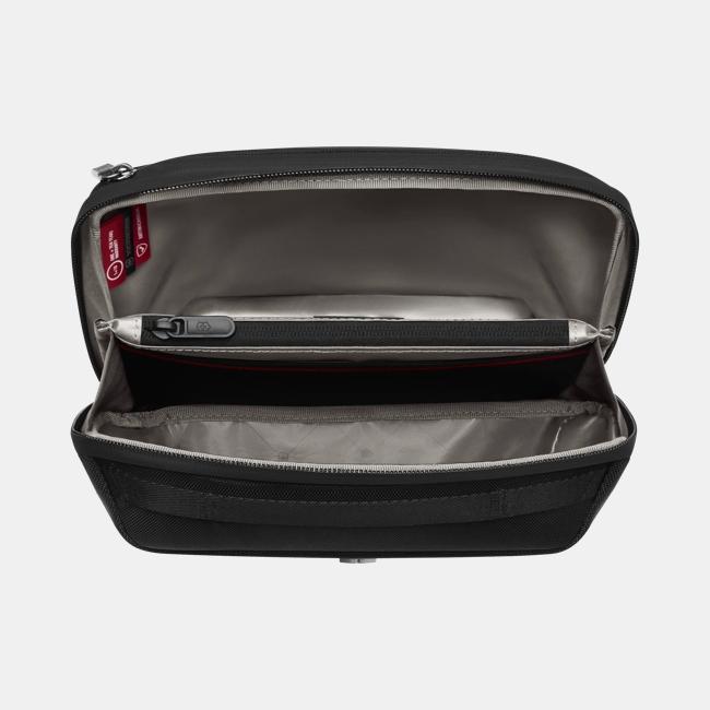 Victorinox Werks Traveler 7.0 Toiletry Bag 3