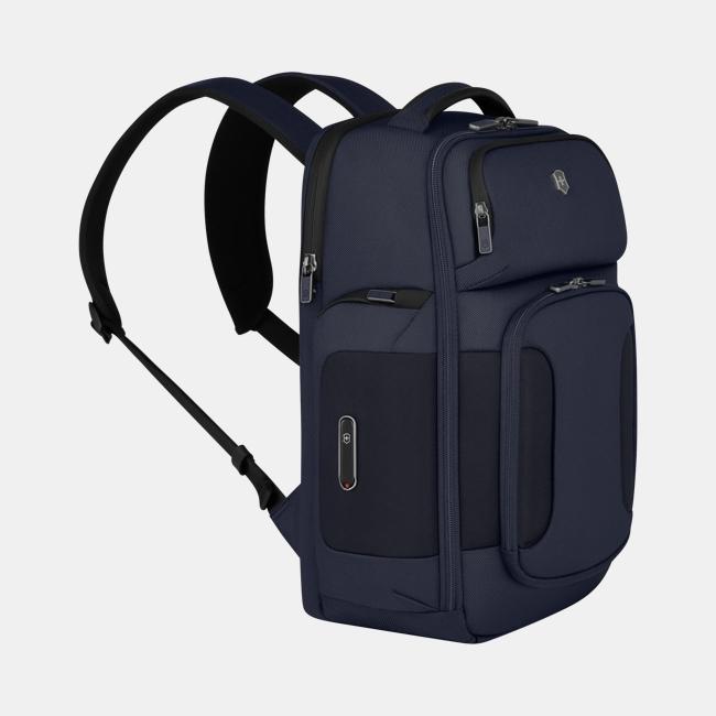 Victorinox Werks Traveler 7.0 Deluxe Backpack 24