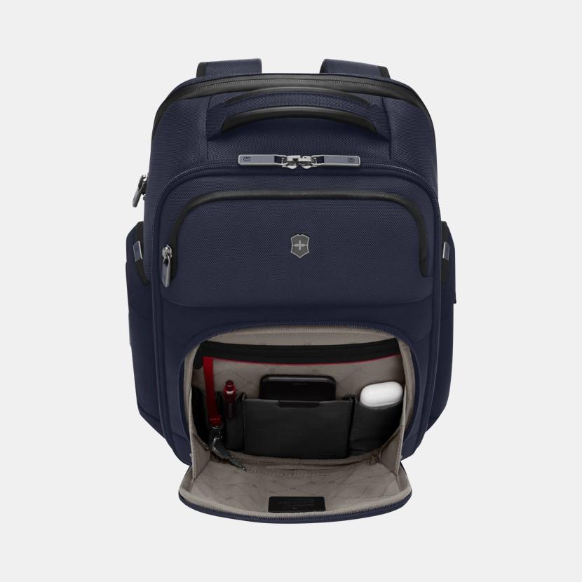 Victorinox Werks Traveler 7.0 Deluxe Backpack 13