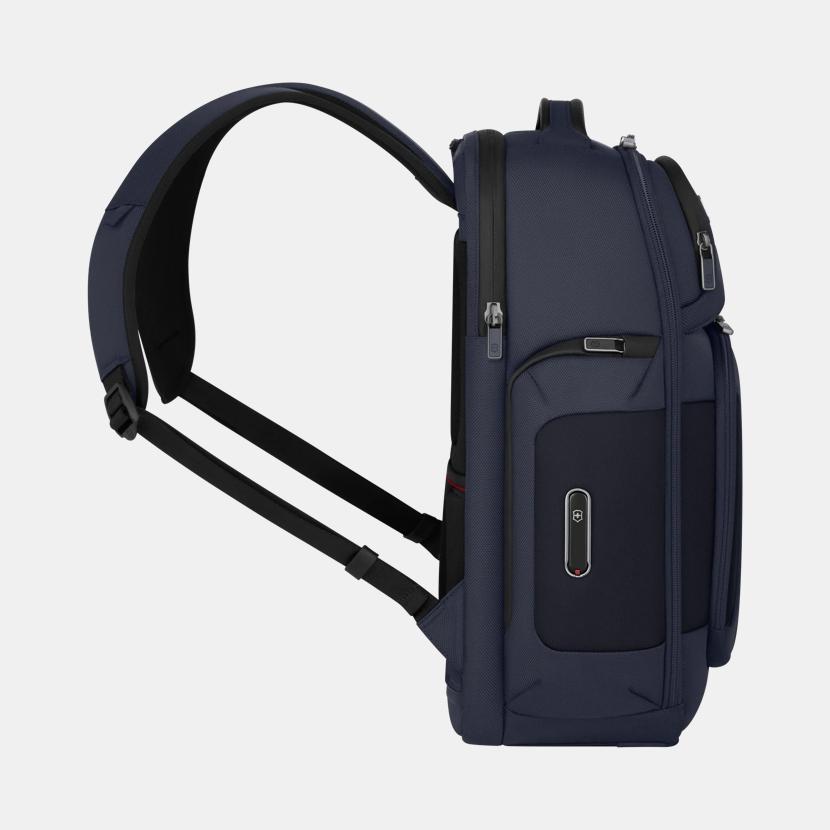 Victorinox Werks Traveler 7.0 Deluxe Backpack 31