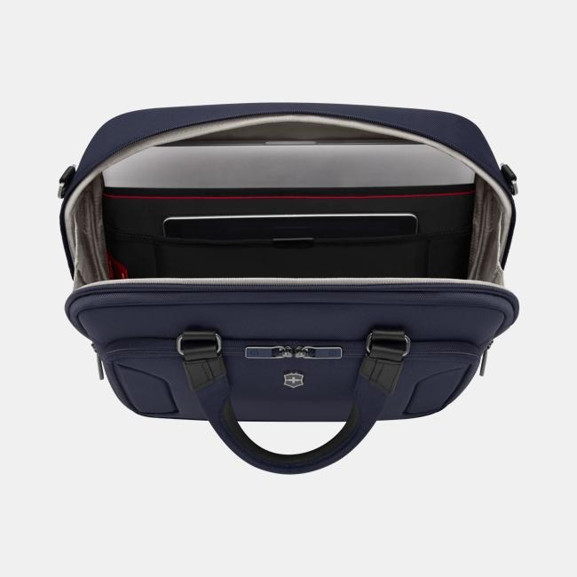Victorinox Werks Traveler 7.0 Compact Briefcase 25