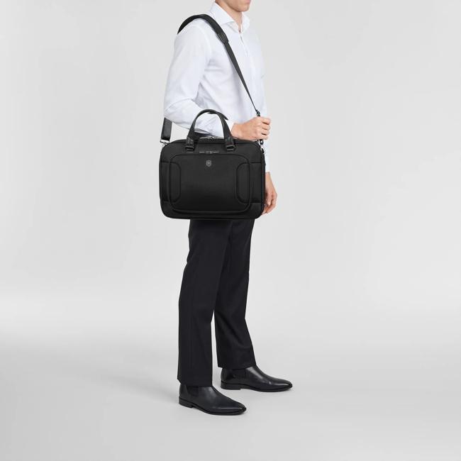 Victorinox Werks Traveler 7.0 Deluxe Briefcase 30