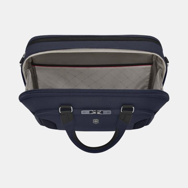Victorinox Werks Traveler 7.0 Deluxe Briefcase 18