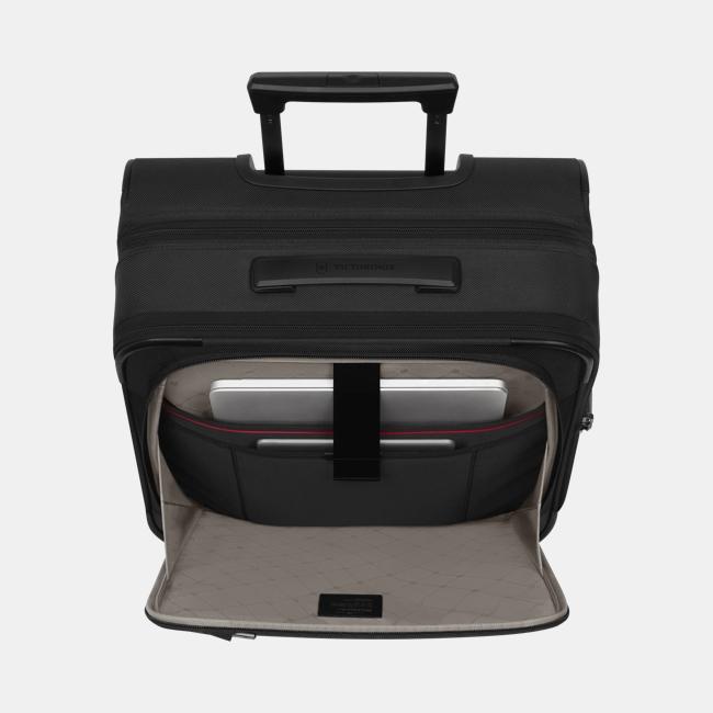 Victorinox Werks Traveler 7.0 Global Carry-On 18