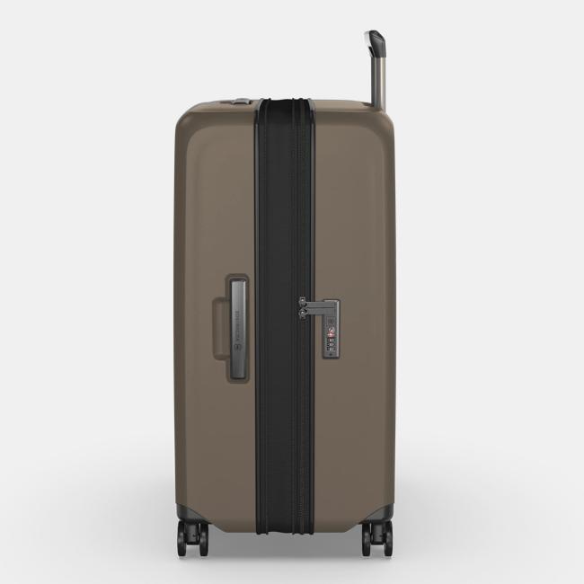 VIctorinox Airox Advanced Medium Case 29